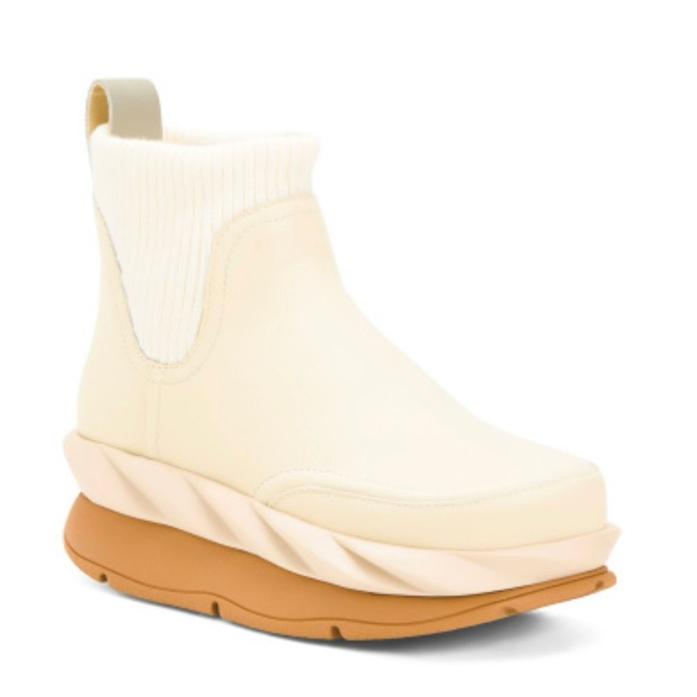 4CCCCEES Leather Mellow Flow Ivory Chelsea Boots Size EU 36/US6 NIB